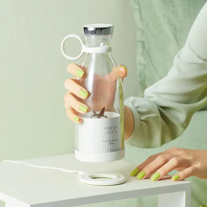 Self Contained Blender Bottle